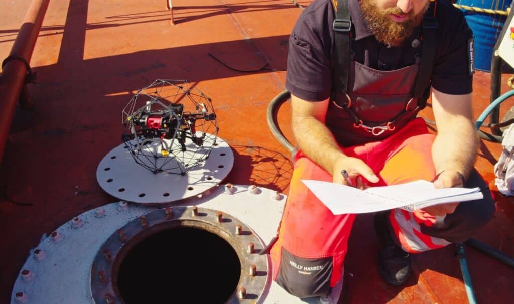 Planificación de la inspección de un pretrolero con drone